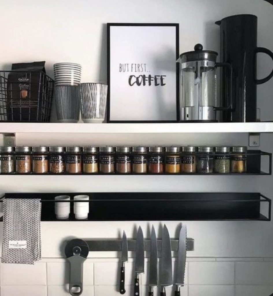 Why do you need railings in the kitchen and how to use them correctly IQ Kitchens works