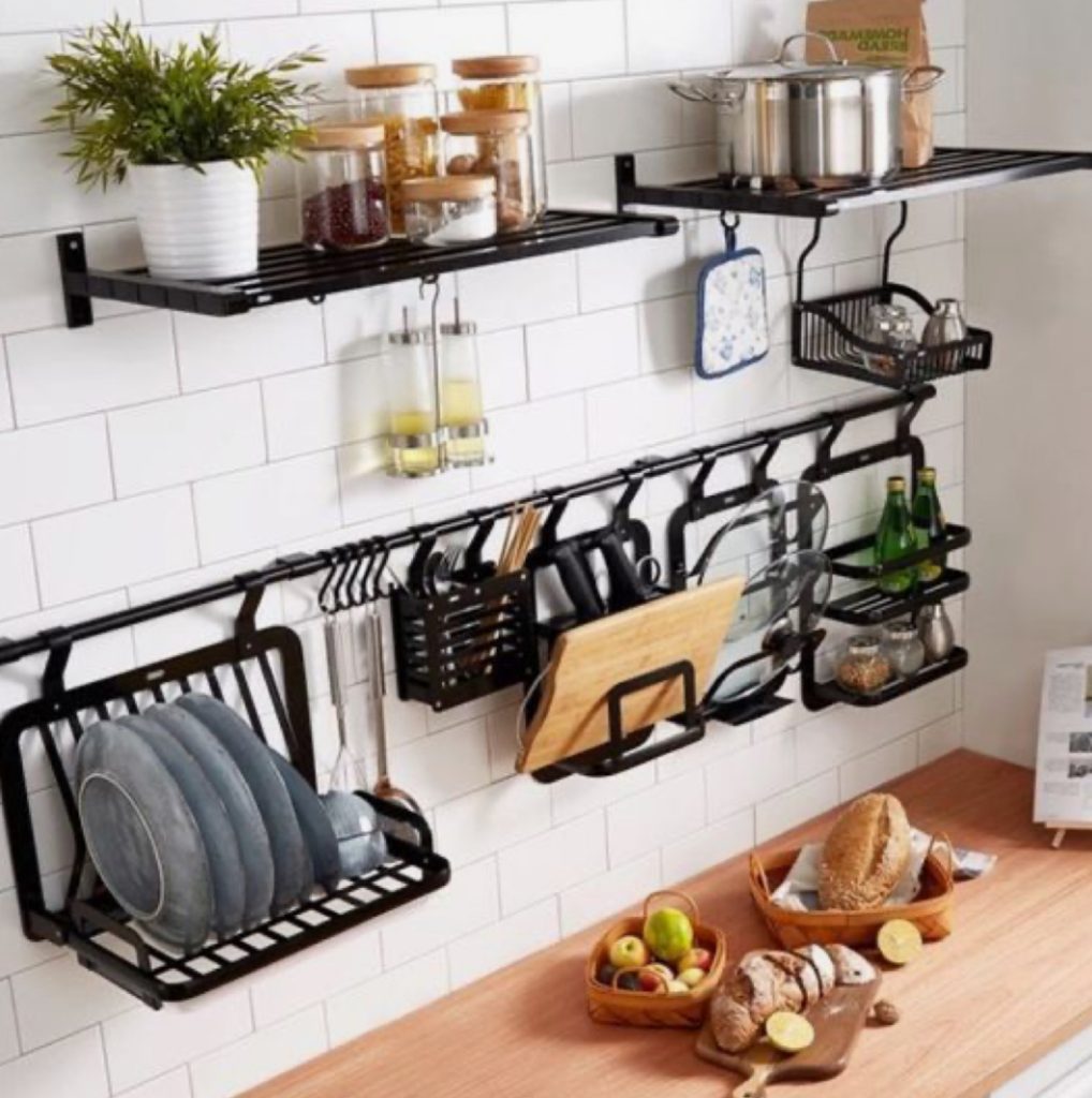 Why do you need railings in the kitchen and how to use them correctly IQ Kitchens works