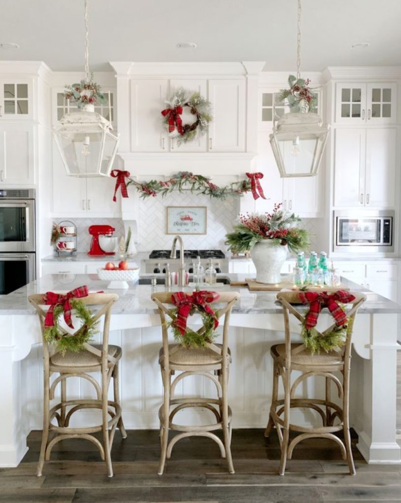 ARE YOU READY TO DECORATE YOUR FURNITURE AT HOME? IQ Kitchens works