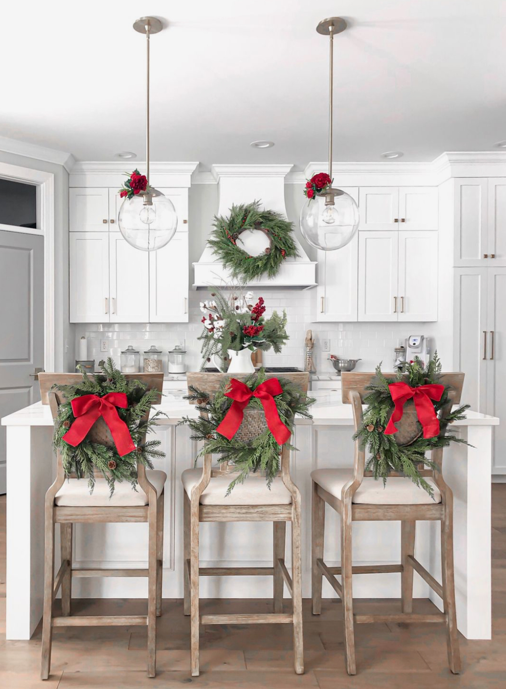 ARE YOU READY TO DECORATE YOUR FURNITURE AT HOME? IQ Kitchens works