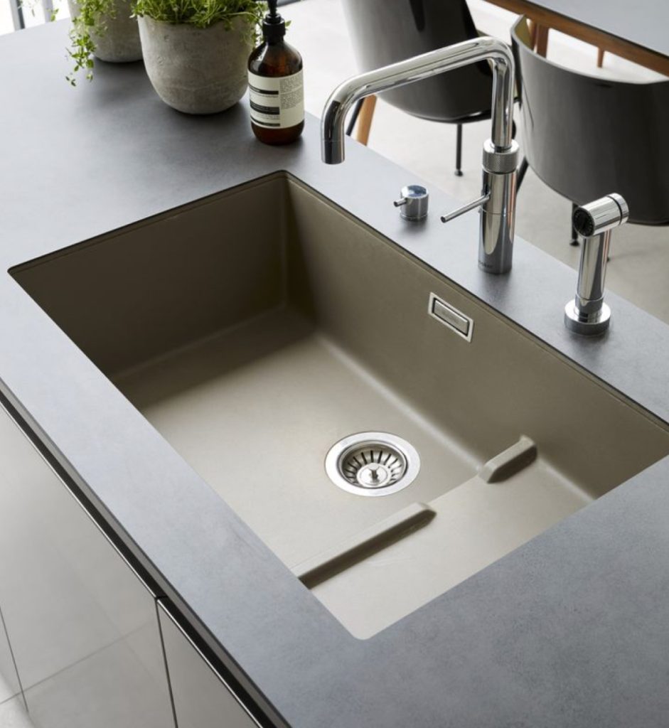 TOP-19 mistakes in the kitchen IQ Kitchens works