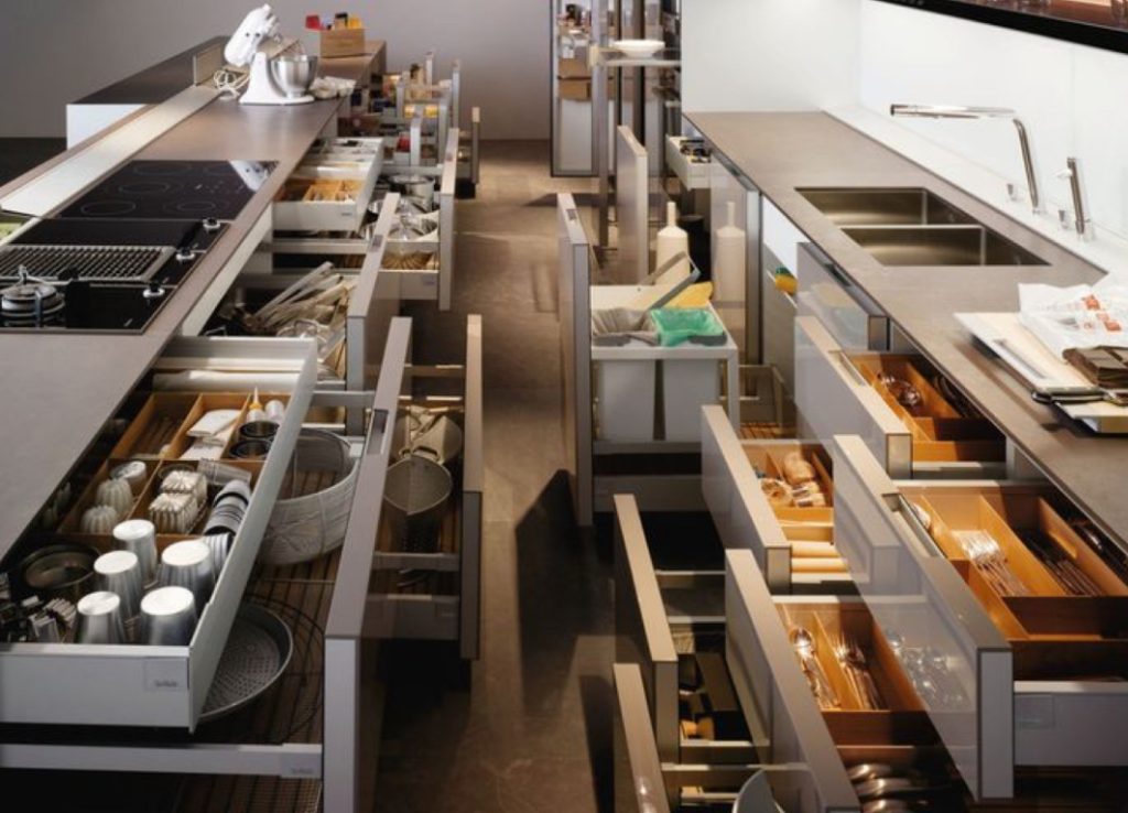 TOP-19 mistakes in the kitchen IQ Kitchens works