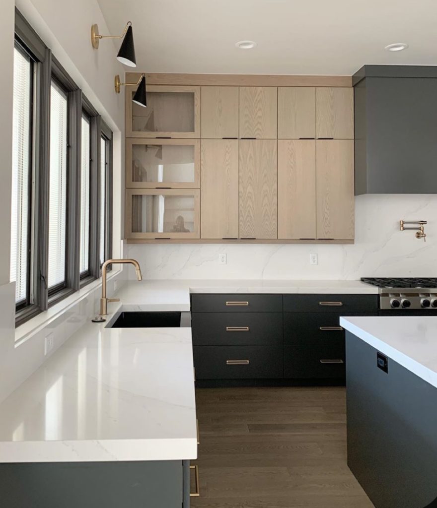 ABOUT IQ KITCHENS IN SPAIN IQ Kitchens works