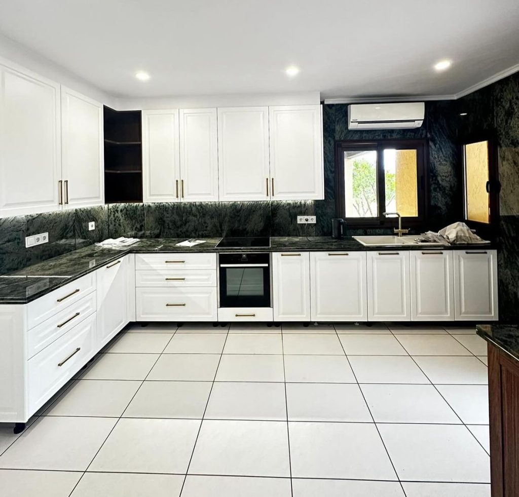Furniture set at object in Calpe IQ Kitchens works