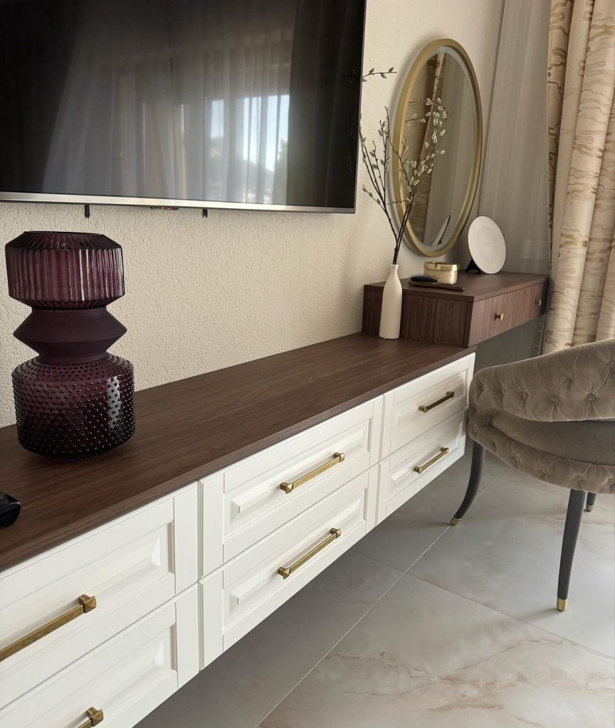 Furniture set at object in Calpe IQ Kitchens works