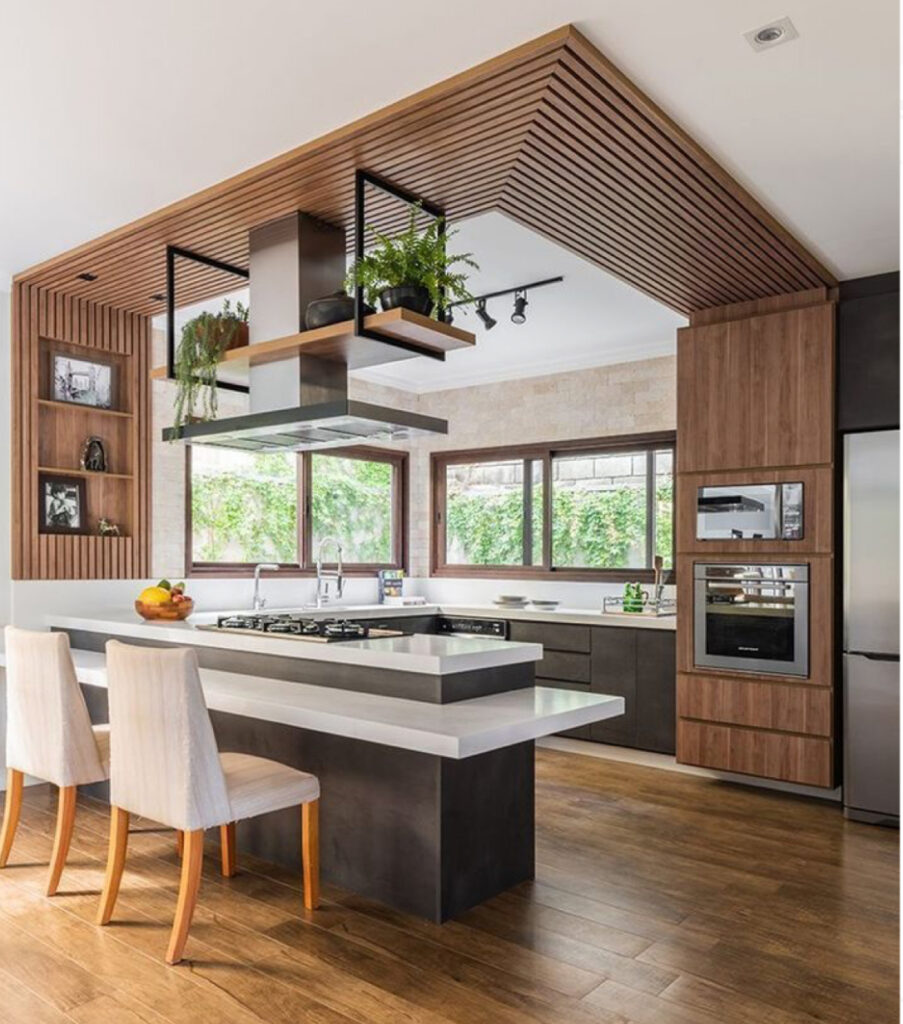 In places like San Miguel de Salinas and Los Montesinos, we have designed many wardrobes... IQ Kitchens works