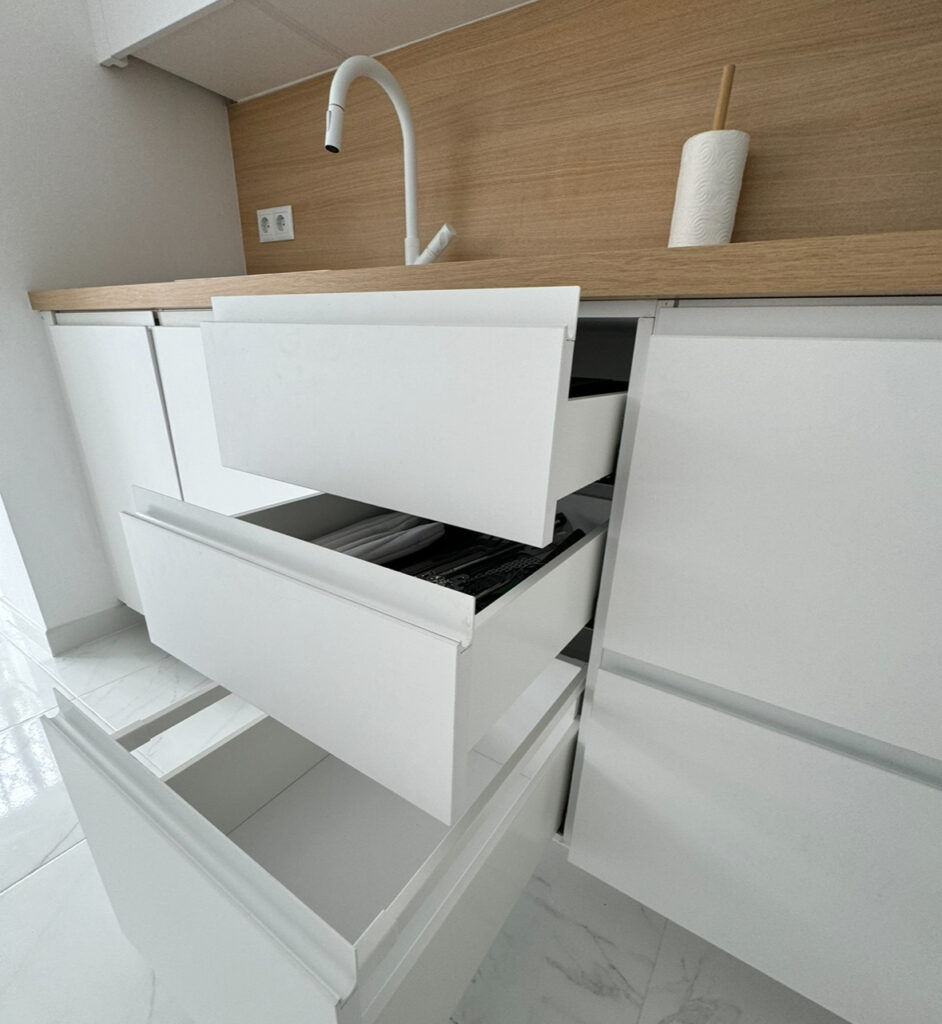 Crafting perfection: a stylish white kitchen for a second home IQ Kitchens works