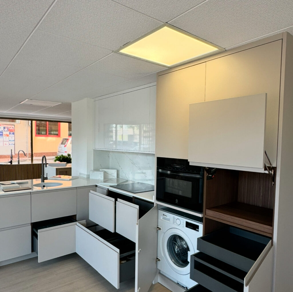 Visit the IQ Kitchens showroom in San Miguel de Salinas for ordering a dream-kitchen IQ Kitchens works