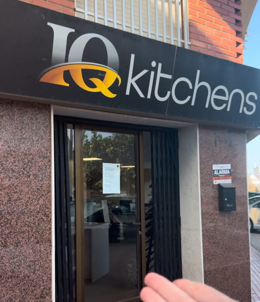 Visit the IQ Kitchens showroom in San Miguel de Salinas for ordering a dream-kitchen IQ Kitchens works