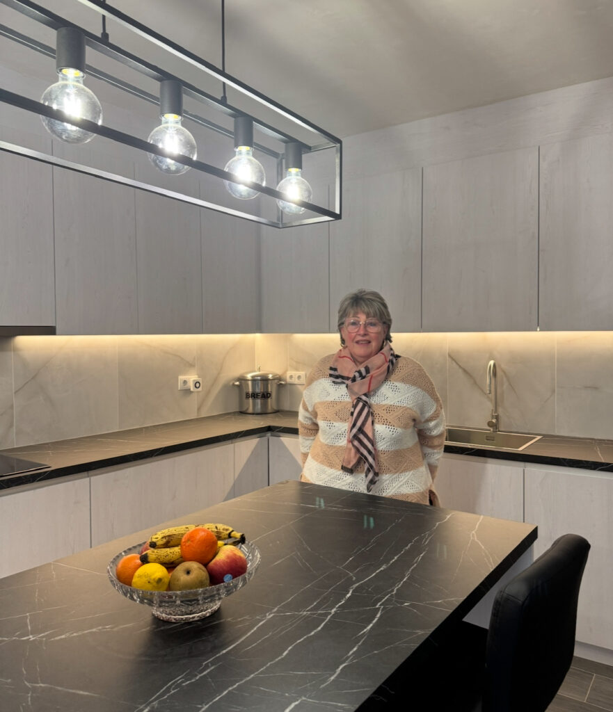 A new kitchen - a new review / Algofra IQ Kitchens works