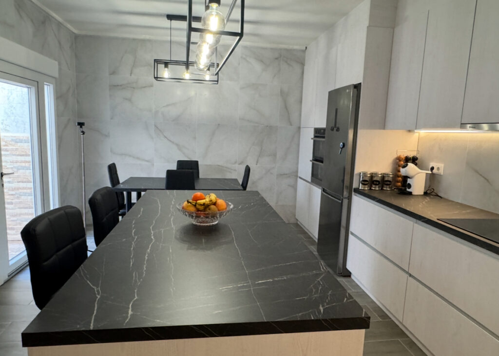 A new kitchen - a new review / Algofra IQ Kitchens works