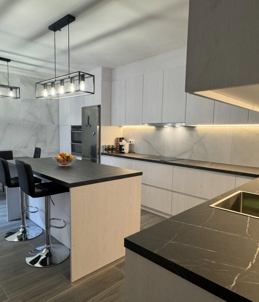A new kitchen - a new review / Algofra IQ Kitchens works