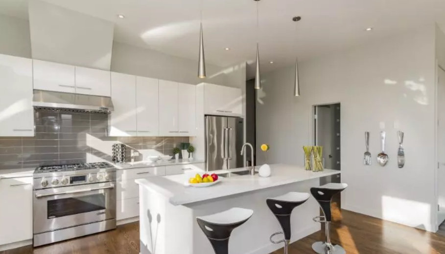 What surprised us most about installing kitchens in Spain? IQ Kitchens works