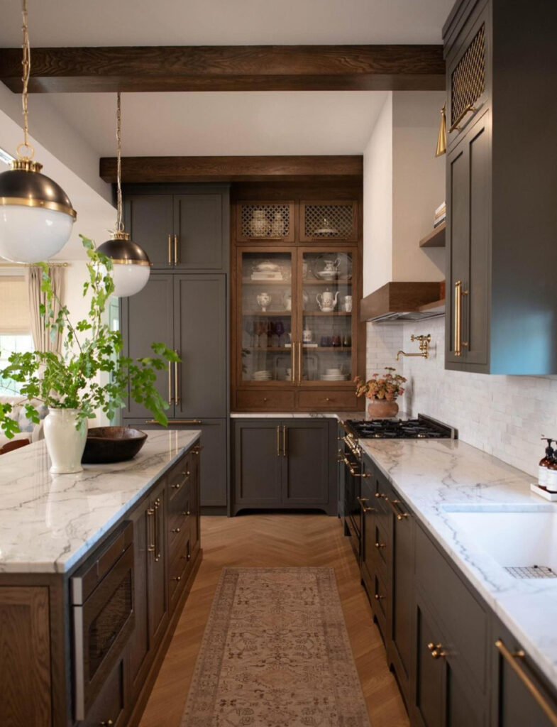 What surprised us most about installing kitchens in Spain? IQ Kitchens works