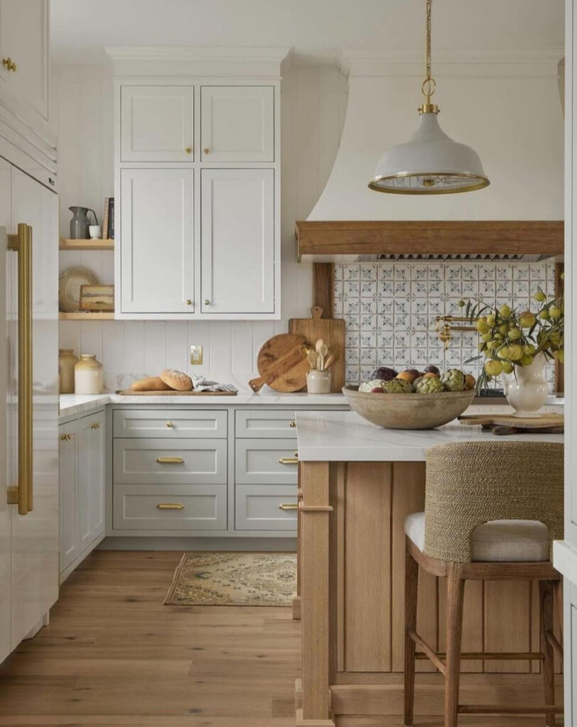 What surprised us most about installing kitchens in Spain? IQ Kitchens works