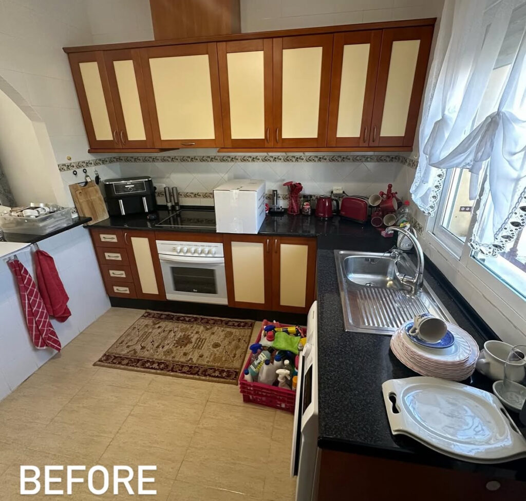 IQ Kitchens: A Modern Kitchen Designed for Comfort and Style IQ Kitchens works