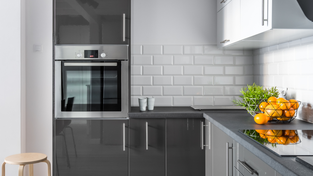 Cocina en L vs U vs con isla: cuál conviene según metros y estilo de vida (con ejemplos) IQ Kitchens works